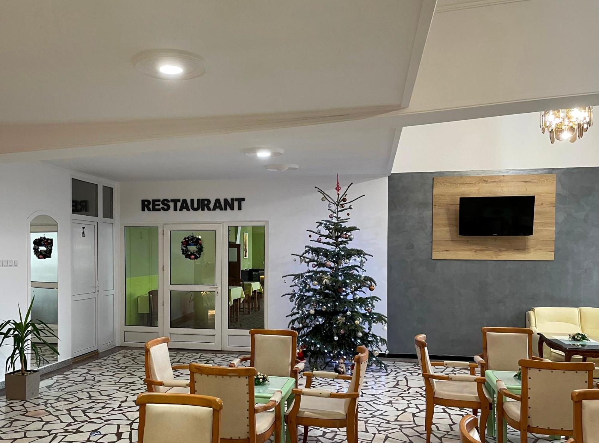 Hotel Hefaistos - Sovata Exterior photo